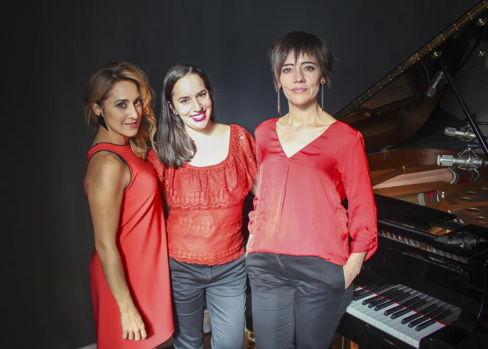 El concierto “Piano rojo: 6 manos al piano” se ofrecerá en la Sala Piazzolla