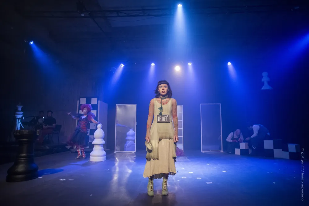 Nuevas funciones de “País de Nunca (ajedrez fantástico)”